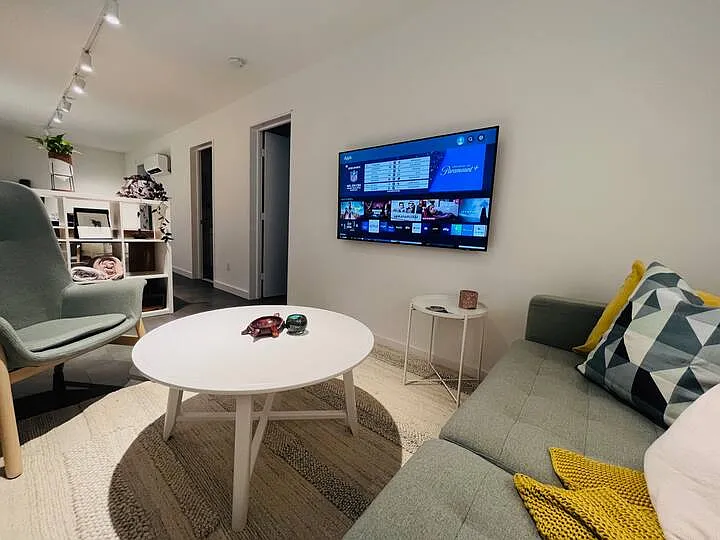 1 bed, 520 sqft, $1,100 — Photo 2