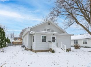 503 S 6th St, Mapleton, IA 51034