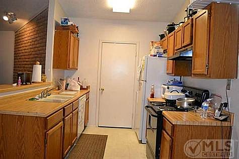 3rd image of 6623 S Creek Dr