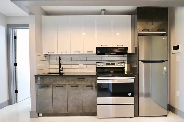 Rented by Hagstrom Management Inc | media 8