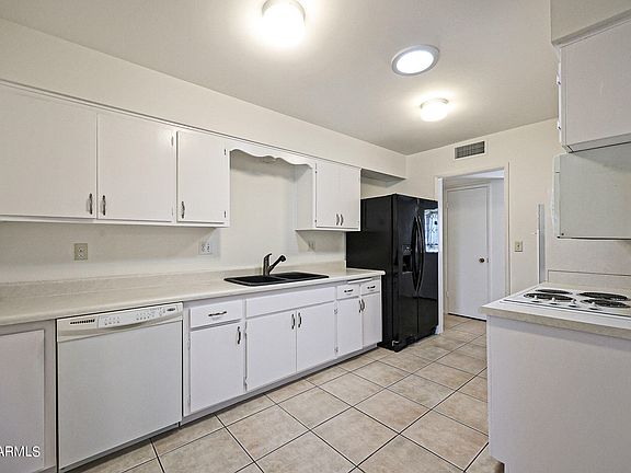3rd image of 11216 N 105TH Avenue