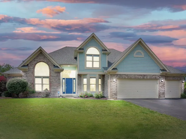 2567 Bangert Ln, Naperville, IL 60564