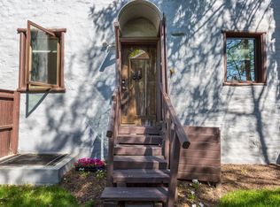 4949 Allan Rd APT A, Bethesda, MD 20816