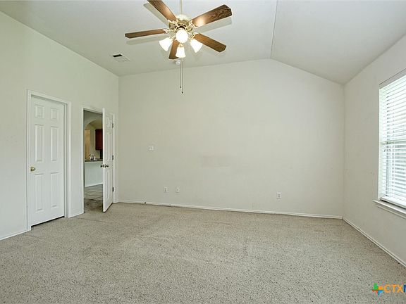 4th image of 319 Lone Star Blvd