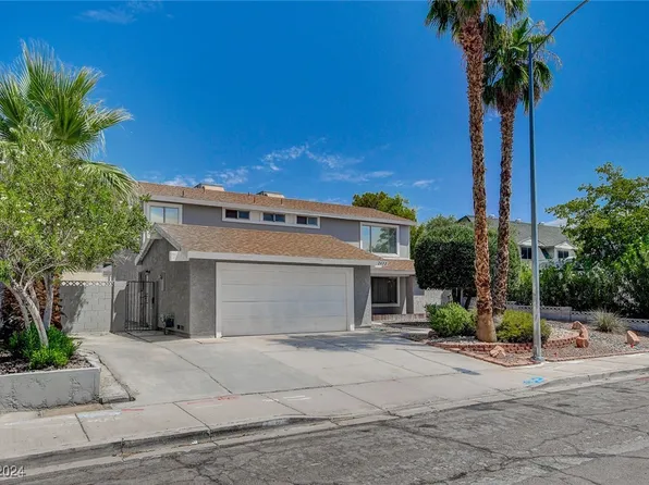 2432 Golden Arrow Dr, Las Vegas, NV 89121