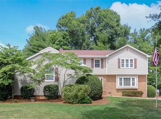 102 Tandy Ct, Jamestown, NC 27282