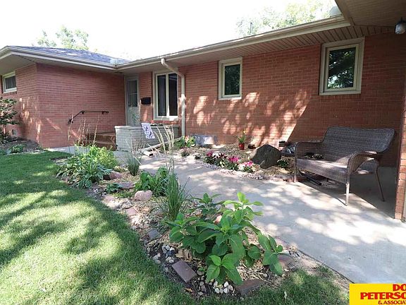 4th image of 946 N William Ave
