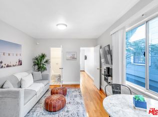 16 Clubhouse Ave APT 7, Venice, CA 90291