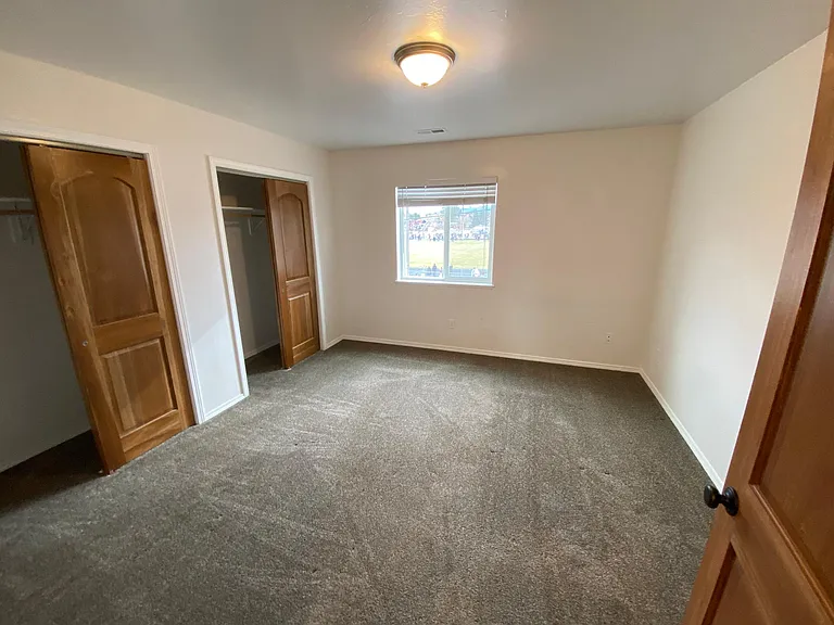 504 Thomsen Ave #504 — Photo 7