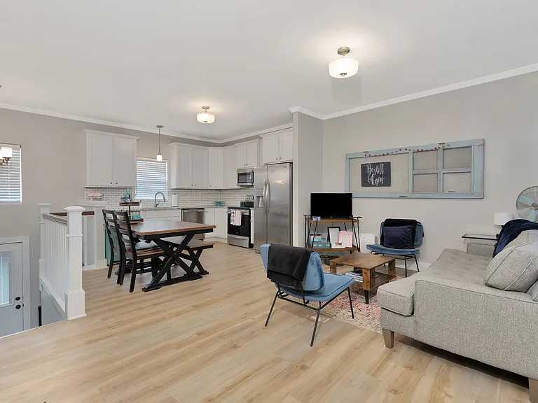 331 N 127th St E #201 — Photo 3