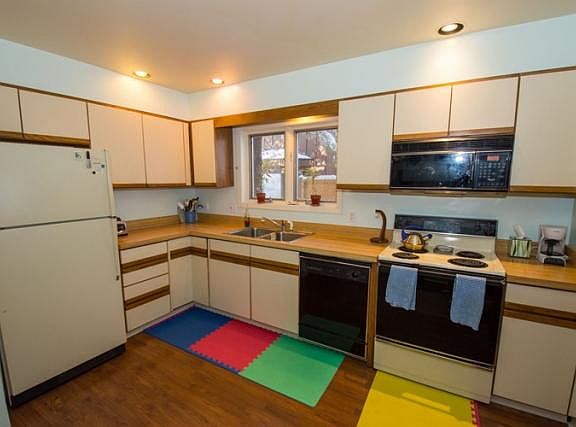5th image of 1704 W North Shore Dr #34