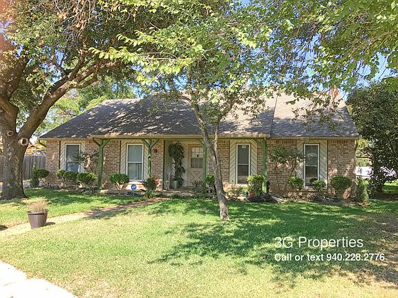 2nd image of 4024 Abbey Ln