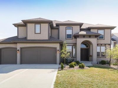 10801 W 158th St, Overland Park, KS, 66221