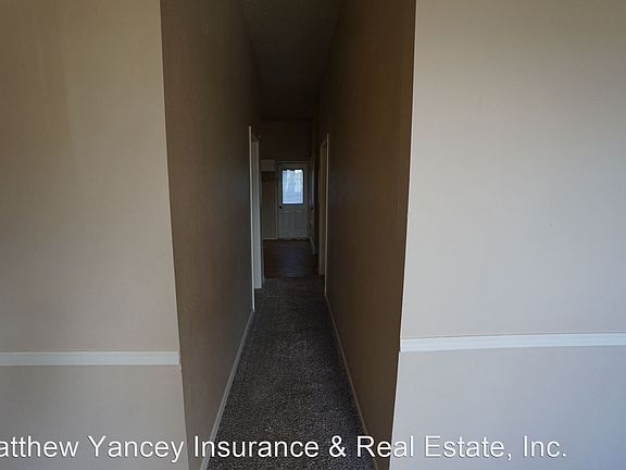 2nd image of 406 N Hills Blvd #A