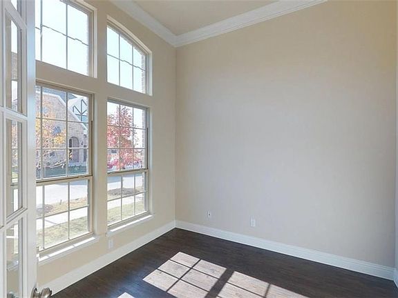 2nd image of 5816 Adair Ln