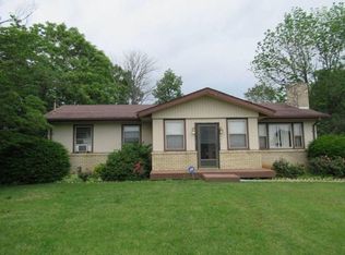 900 Deerfield Ln, Somerset, KY 42501