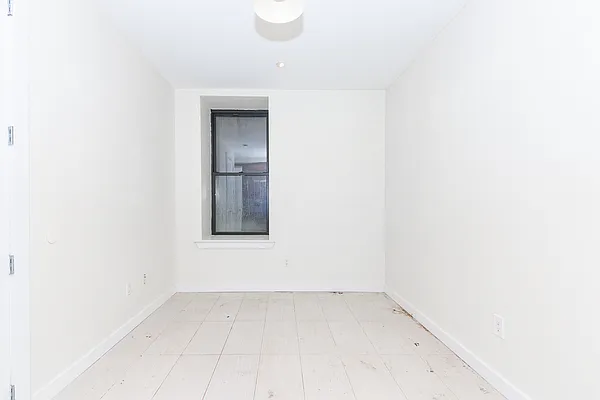 Rented by MySpaceNYC | media 8