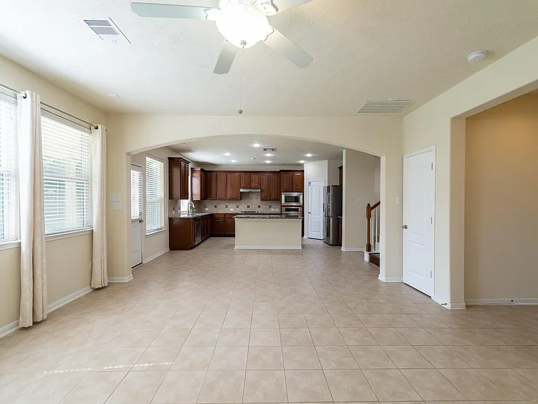 6402 Addlestone Ridge Ln — Photo 8
