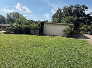 1928 E 55th Pl, Tulsa, OK 74105