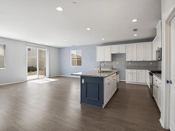 5th image of 988 Dunbar Ct