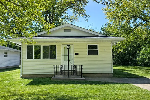 2194 N Riley Ave Photo 1