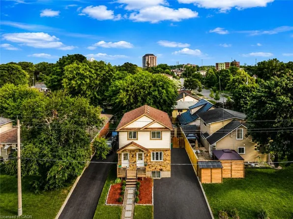 67 Kinzie Ave, Kitchener, ON N2A 2J6