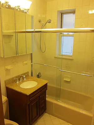 Rented by Realty 2000 Corp | media 47