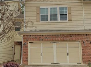 872 Ivydale Ln, Lawrenceville, GA 30045