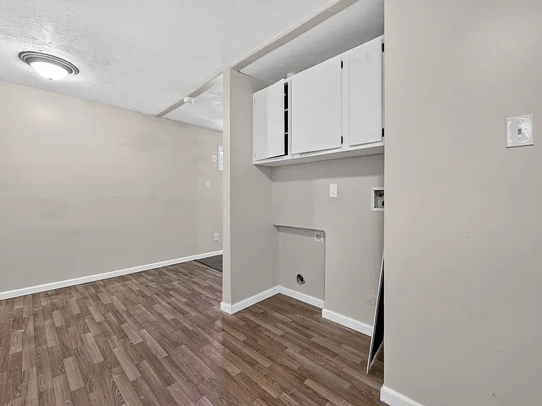 6 Amelia Dr — Photo 6