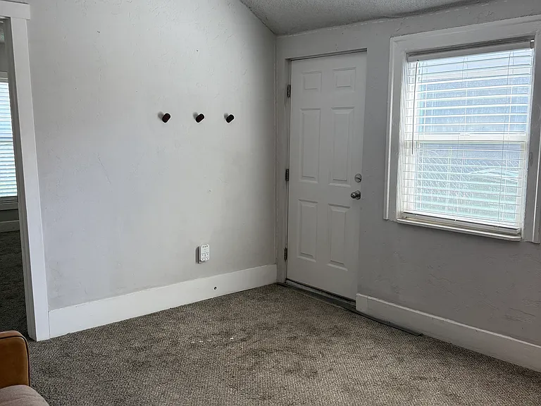 337 N Marion St #A — Photo 5