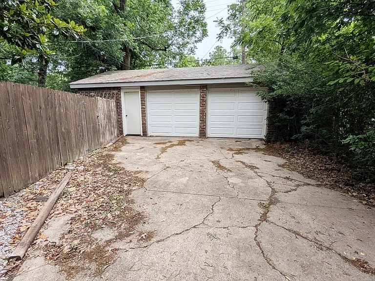 2209 NW 19th St — Photo 15