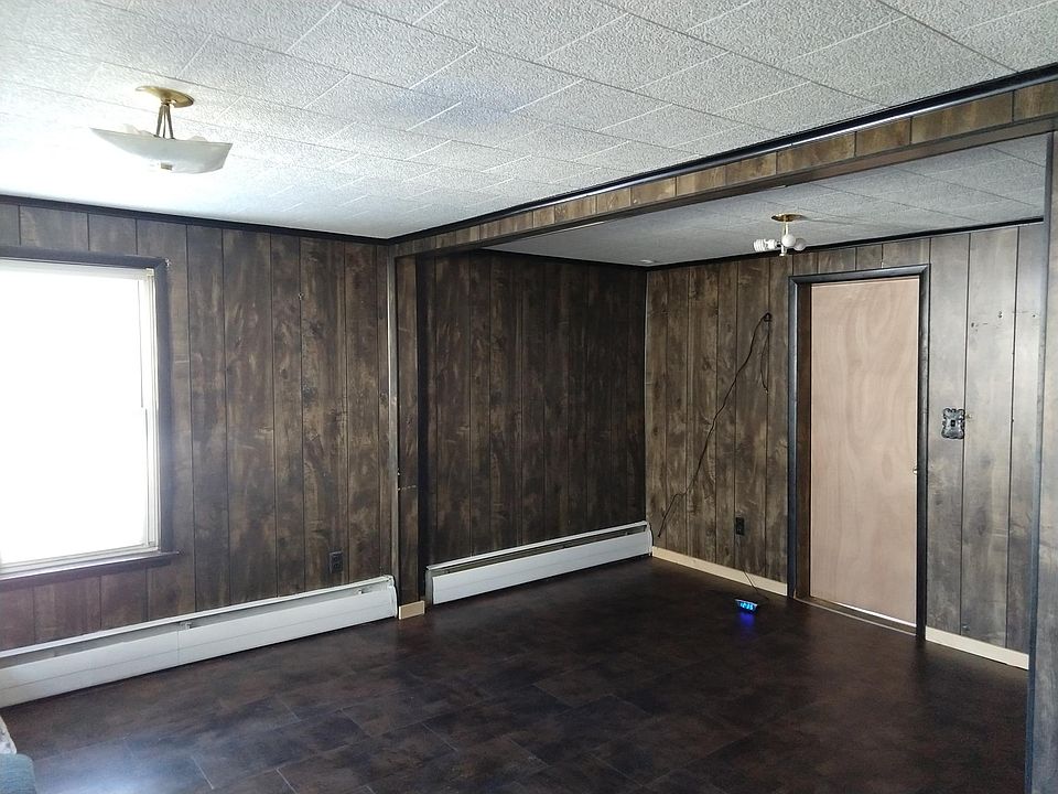 2nd image of 15 Union St