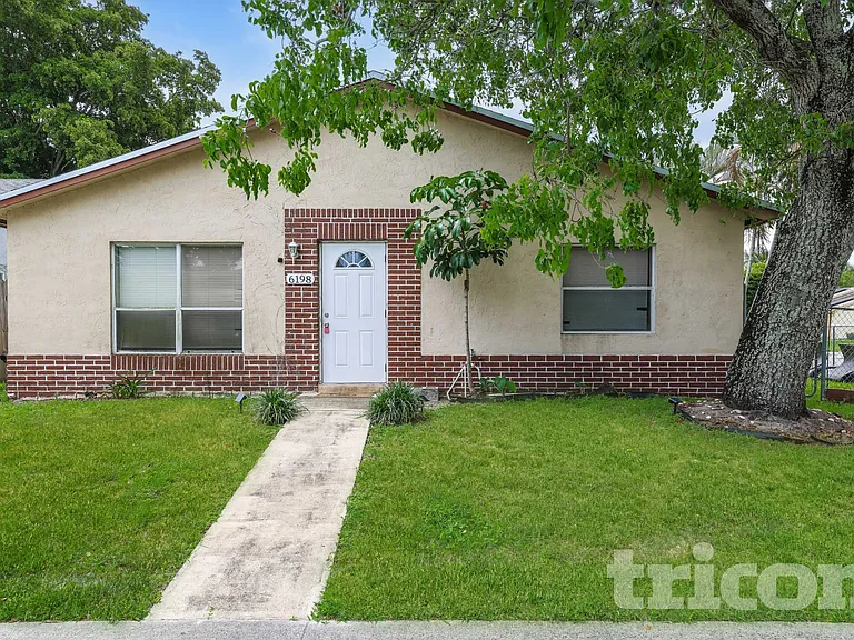 6198 Arcade Ct — Photo 1
