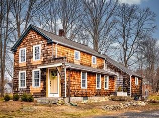 29 Ash St, Hopkinton, MA 01748