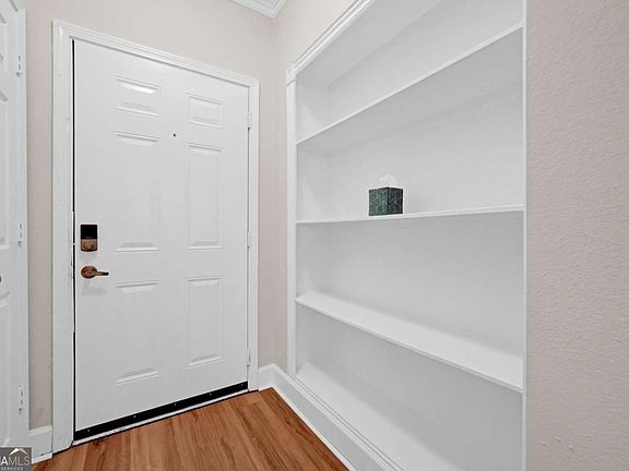 2nd image of 3777 Peachtree Rd NE APT 1108