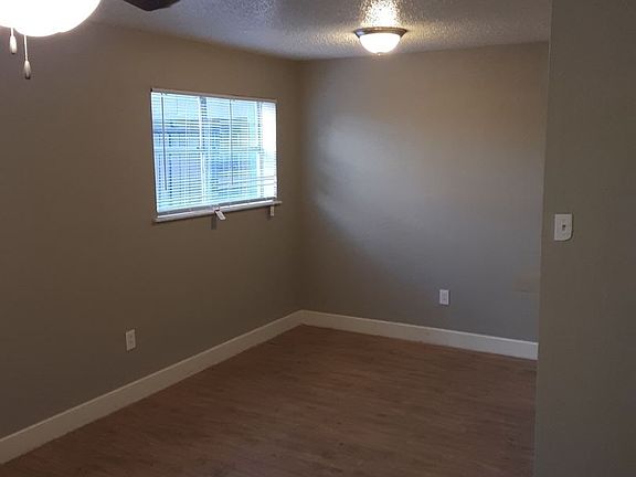 2nd image of 1915 14th St APT 105