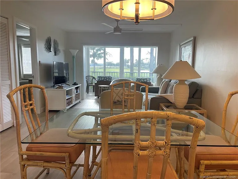 484 NE Plantation Rd #4103 — Photo 7