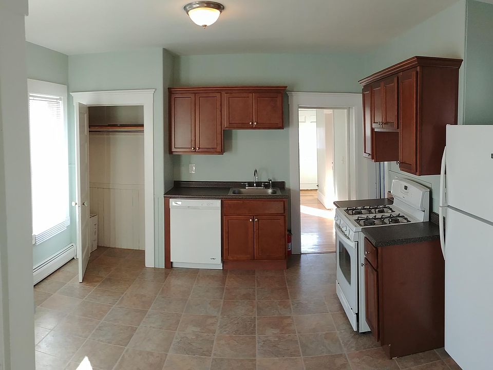 Kitchen (12x13)