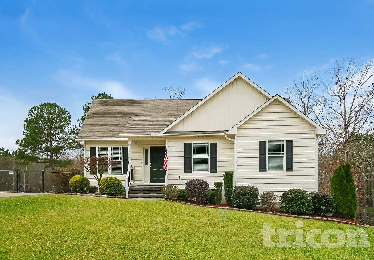 139 Parkers Pointe Drive Benson NC — Photo 1