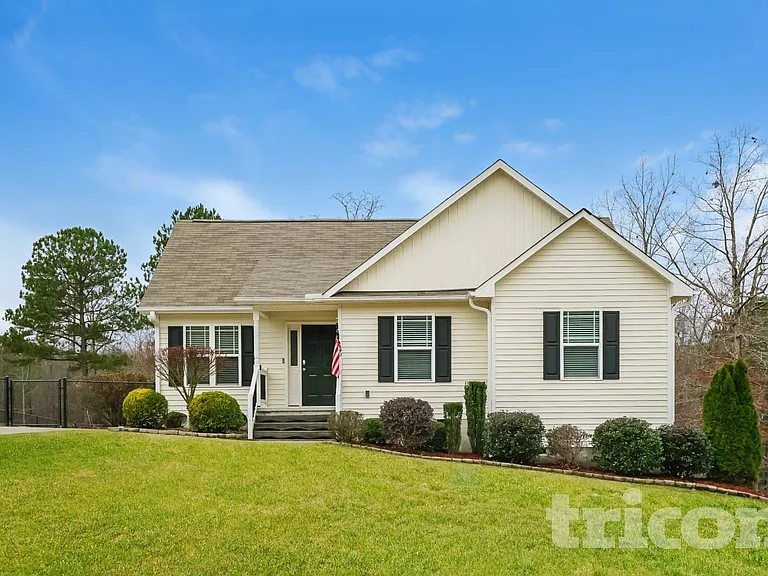 139 Parkers Pointe Dr — Photo 1