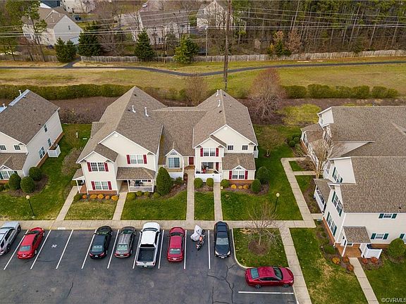 3rd image of 4660 Twin Hickory Lake Dr #E