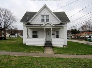 2950 Virginia Ave, Hurricane, WV 25526