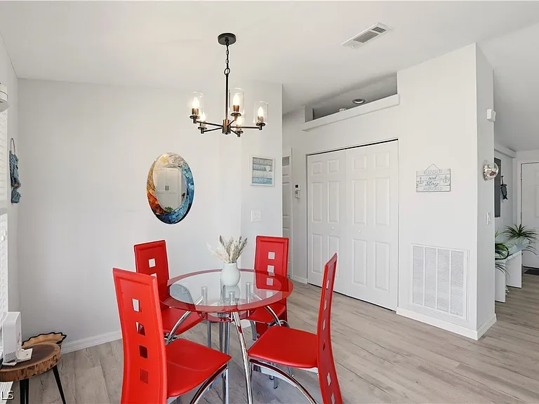 158 Nanaimo Trl — Photo 28