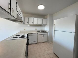 3045 Ala Napuaa Pl APT 418, Honolulu, HI 96818