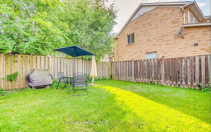 Oakville Townhouse for rent - 3 Bedrooms — photo 30