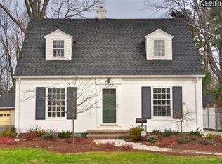 30500 Winston Dr, Bay Village, OH