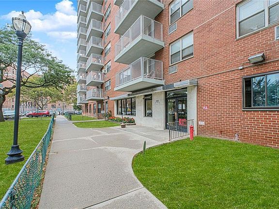 2nd image of 2483 W 16th St APT 3C