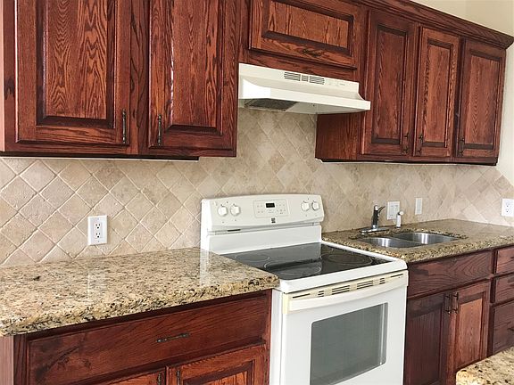 2nd image of 1012 McGowen St #3