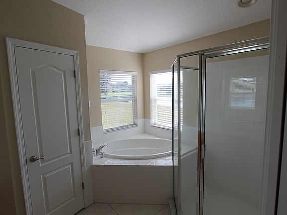 5th image of 2223 Roanoke Springs Dr