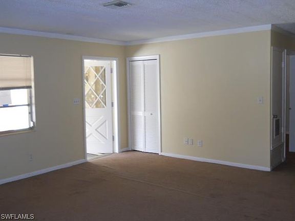 3rd image of 418 Morgan Cir S